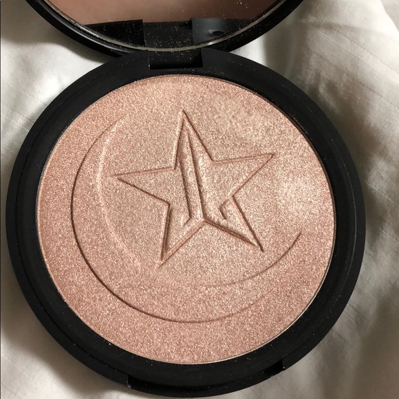 Jeffree star + manny mua highlighter eclipse - Picture 8 of 8